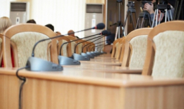 Edilul capitalei a precizat că se dpeun eforturi pentru a forma o majoritate democratică în CMC. 