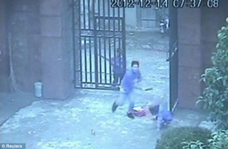 Bărbatul, în vârstă de 36 de ani, a înjunghiat 23 de copii de la o şcoală din centrul Chinei.