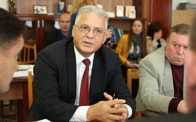 Mihai Balan a refuzat să spună câţi bani vor fi cheltuiţipentru reformarea instituţiei pe care o conduce.