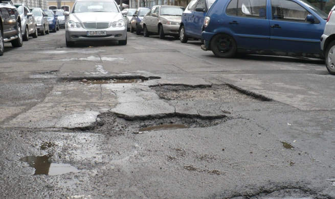Pentru ca drumurile din Chişinău să arate ca cele din Europa, şoferii trebuie să achite taxe ca în Europa, a menţionat primarul capitalei.