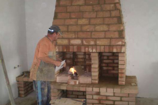 Unicul sobar din localitatea Sobari din raionul Soroca, Vasile Castraveț, a apucat calea pribegiilor.