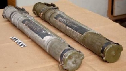 Condamnatul a fost reținut în flagrant, în timp ce comercializa două aruncătoare de grenade.