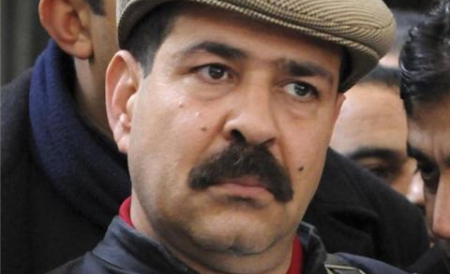 Conform unor surse, liderul politic a fost atins de două gloanţe fatale.