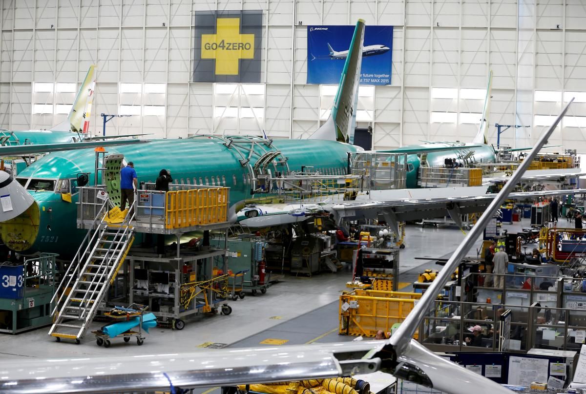 Boeing уволит около 2300 своих сотрудников вследствие кризиса из-за пандемии.