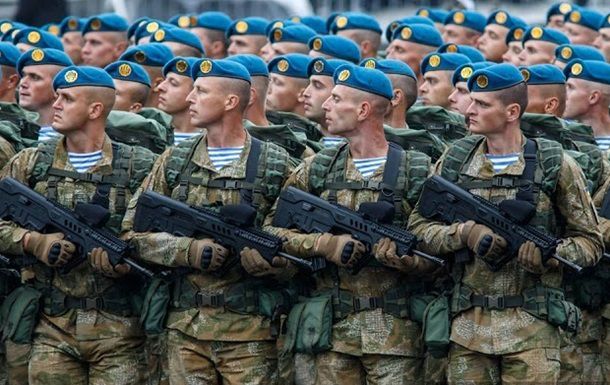 Украину с оружием готовы защищать 54% – опрос.