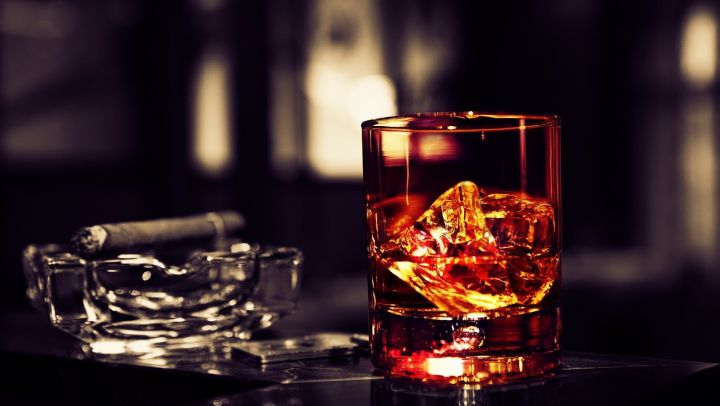 Au băut atât de mult încât etilotestul a depistat alcoolul din aer