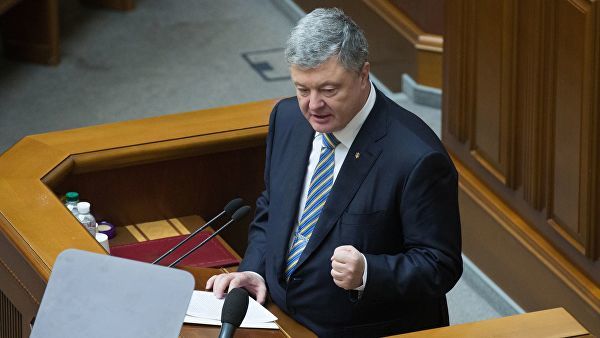 Порошенко попросил Раду допустить иностранных военных на Украину для учений.