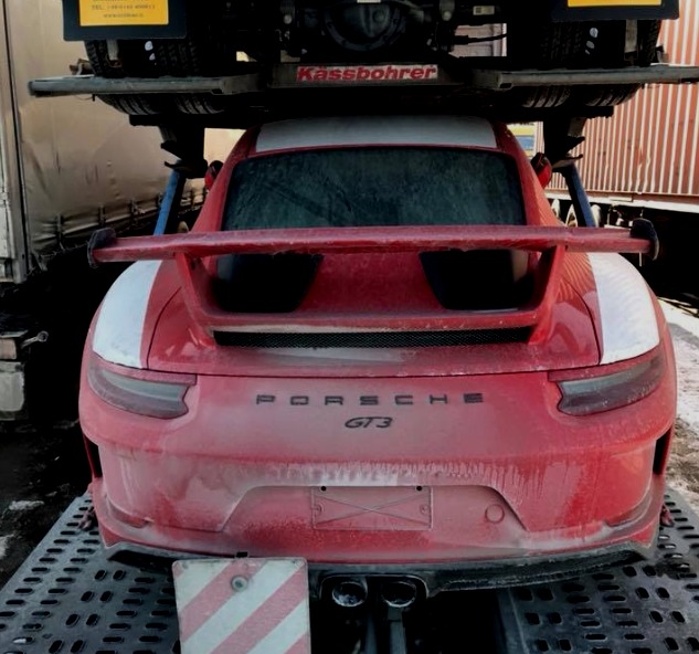 Спортивный суперкар Porsche 911 GT3 появился в Молдове.