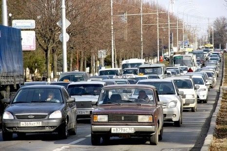 Водителей призывают проявить максимум терпения и дисциплины, не отклоняясь от соблюдения ПДД.