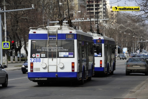 Edilul a precizat că până la mijlocul acestei luni trebuie să fie definitivat planul care vizează modificarea itinerarului microbuzelor.