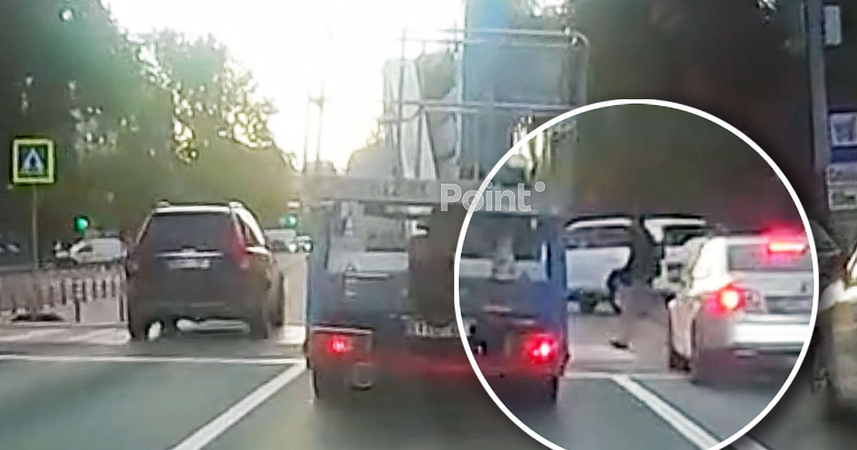 В Кишиневе водитель не уступил дорогу пешеходу и был оштрафован.