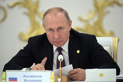 Путин предложил СНГ двигаться к общей валюте.