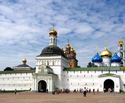 Икона Сергия Радонежского вернулась в Сергиеву Лавру.