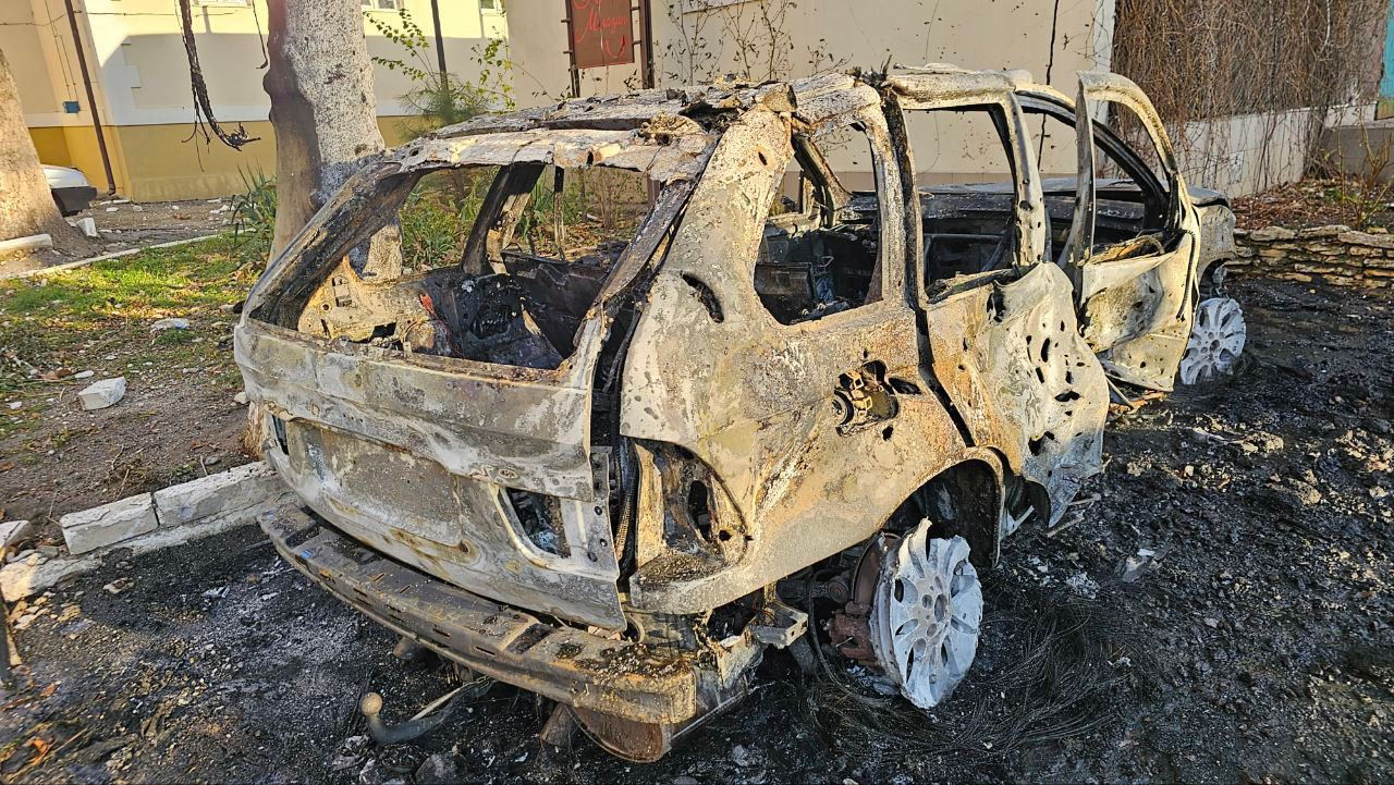 В Херсонской области в результате обстрелов погибли трое, не менее 14 человек пострадали.