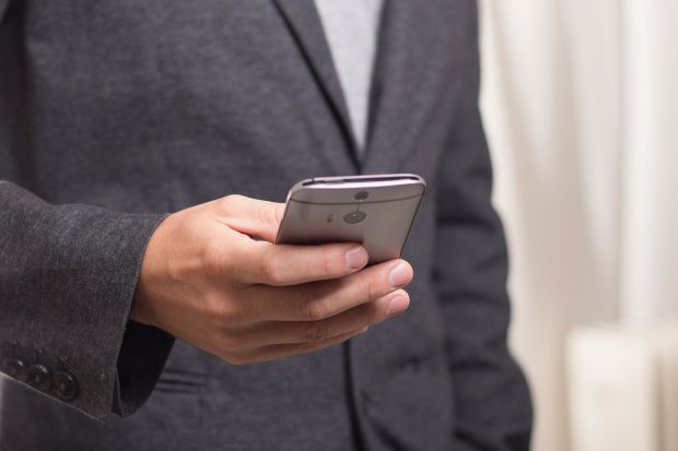 Studiu: Notificările de pe telefonul mobil pot fi mortale