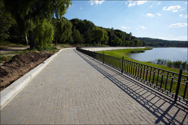 Primăria Chișinău a dat start lucrărilor de construcție a unui complex sportiv de tenis pe strada Vasile Lupu, lângă Parcul "Valea Morilor