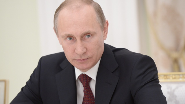 Путин испытывает крайнюю обеспокоенность тем, как развивается ситуация на Украине и тем, как она трактуется в мировом сообществе.