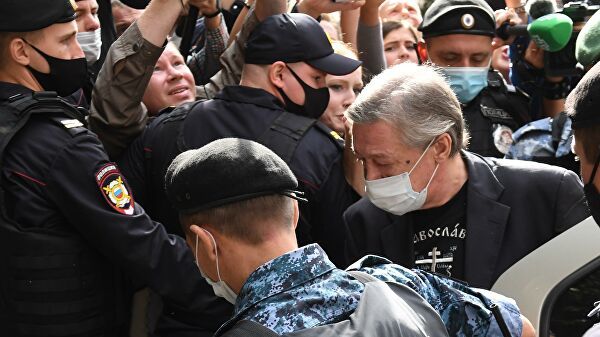 Добровинский объяснил, зачем Ефремов отказывался от услуг Пашаева.