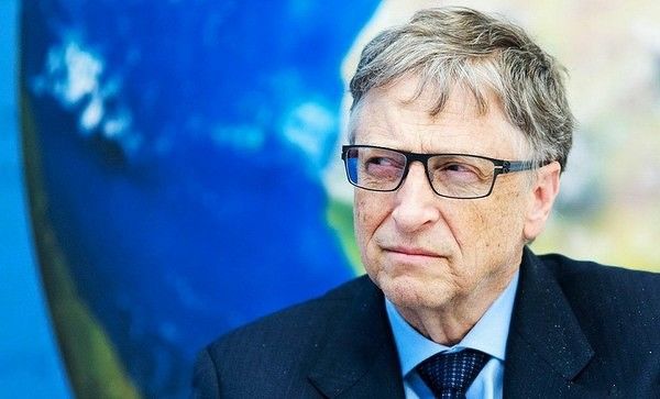 Гейтса раскритиковали за слова о патентах на вакцины.