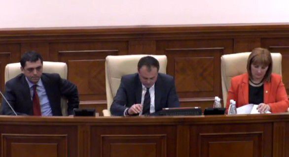 Vicepreședintele Parlamentului, deputatul Liliana Palihovici, și-a depus în această seară mandatul de deputat. 
