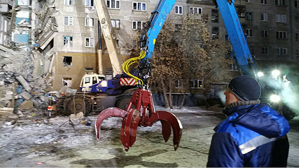 Жители Магнитогорска приглашают на Новый год жильцов обрушившегося дома.
