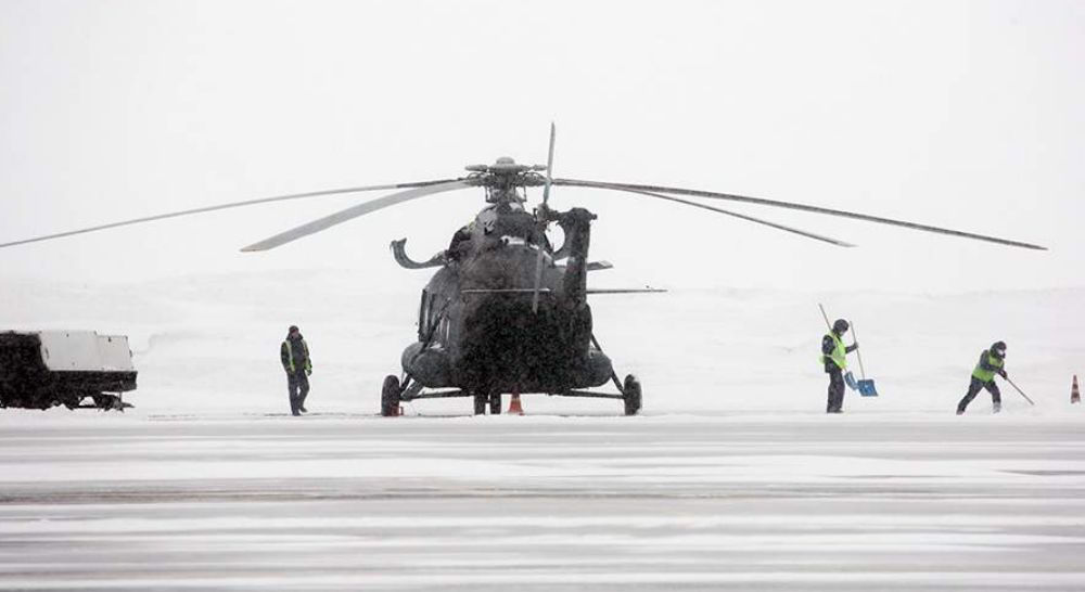 В российском аэропорту Внуково потерпел крушение вертолет Ми-8.