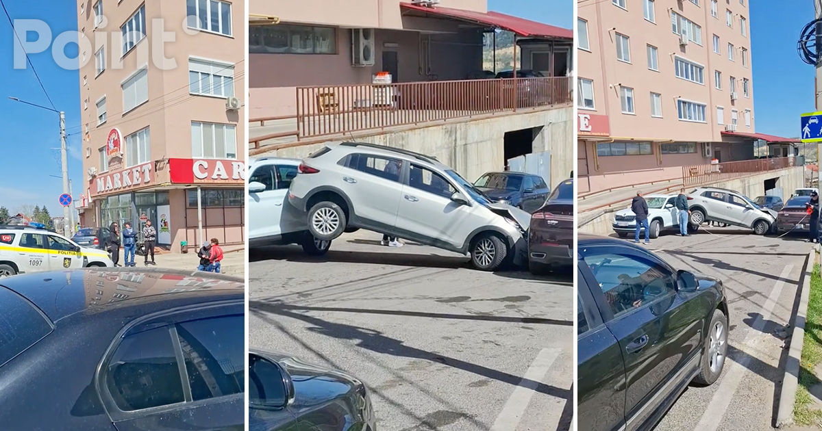 Accident la Vatra: Patru autoturisme, avariate.