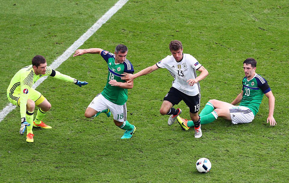 Сборная Германии обыграла Северную Ирландию со счетом 1:0.