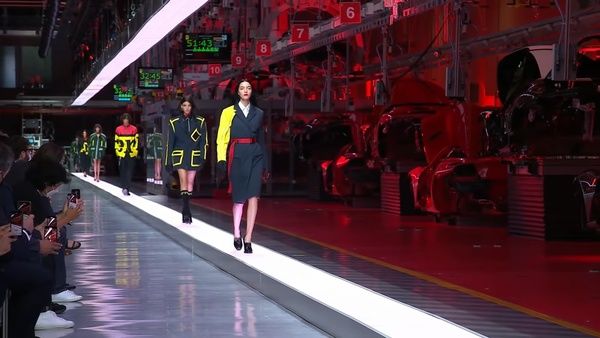 Итальянская компания Ferrari запустила свою линию одежды.