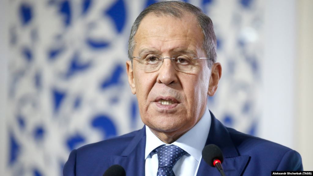 Лавров: Общественность ЕС должна реагировать на нарушения прав русскоязычных жителей.