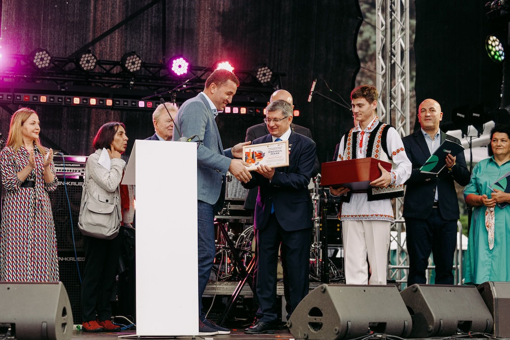 Cea mai bună vinărie și cei mai buni vinificatori din Moldova, premiați de Ziua Vinului.