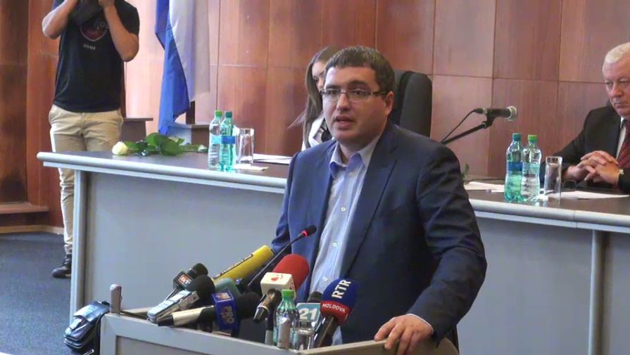 Усатый официально вступил в должность примара северной столицы.