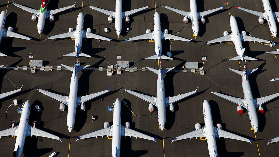 Boeing приостановил выплаты дивидендов акционерам на фоне коронавируса.