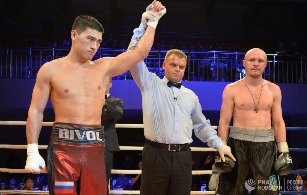 Dmitrii Bivol a fost declarat Campion mondial deplin în versiunea WBA.