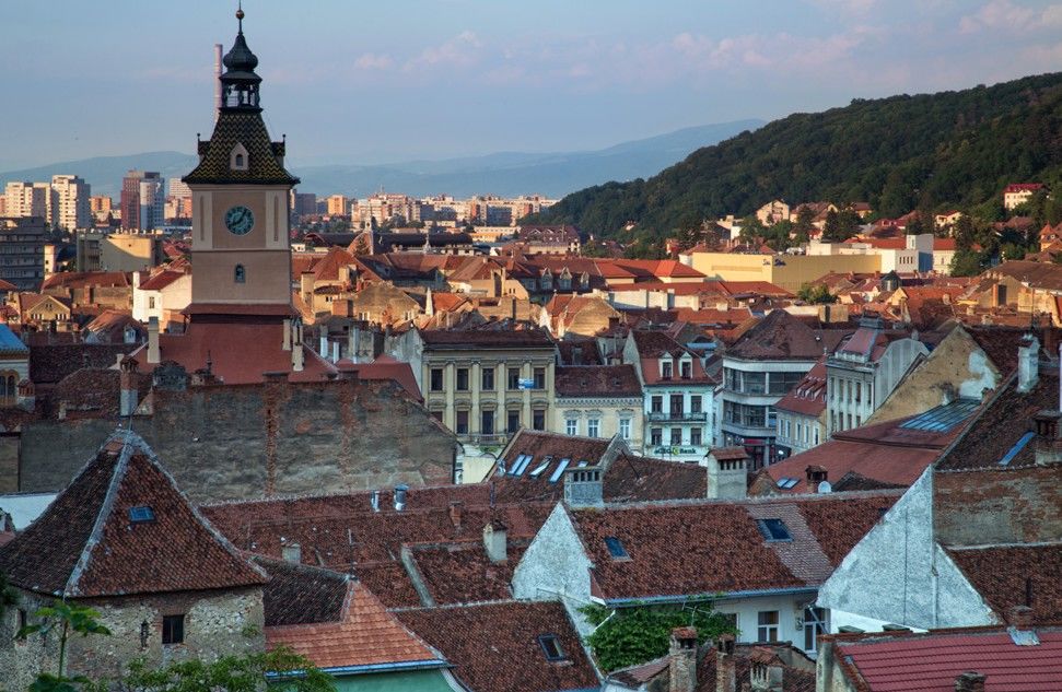 Clasamentul continuă cu orașele Cluj-Napoca, Oradea, Sibiu, Pitești, Timișoara, Târgu Mureș, Craiova, București și Iași.