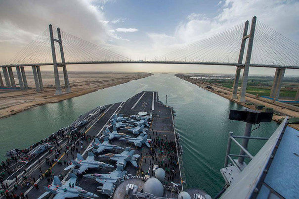 O dronă iraniană s-a apropiat periculos de un portavion american. Foto: Mediafax