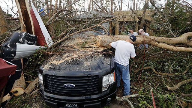 Шторм "Майкл" вызвал наводнения в Северной Каролине и Виргинии.