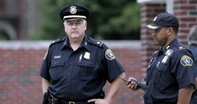 В США арестовали мужчину, совершившего около 2000 звонков, которые содержали угрозы расправы над сенаторами.