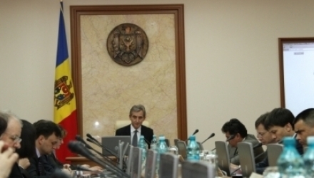 Totodată, au fost modificate mai multe prevederi declarate ilegale de către Curtea Constituţională.
