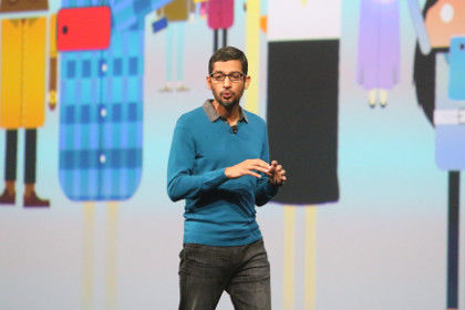 Менеджер по продукции Google Сундар Пичаи на конференции Google I/O. Фото: Christoph Dernbach / dpa / Global Look Press