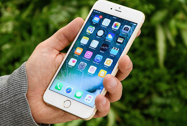 iPhone 8 nu a fost încă lansat, dar apar primele informații despre iPhone 9. Foto: dailystar.co.uk