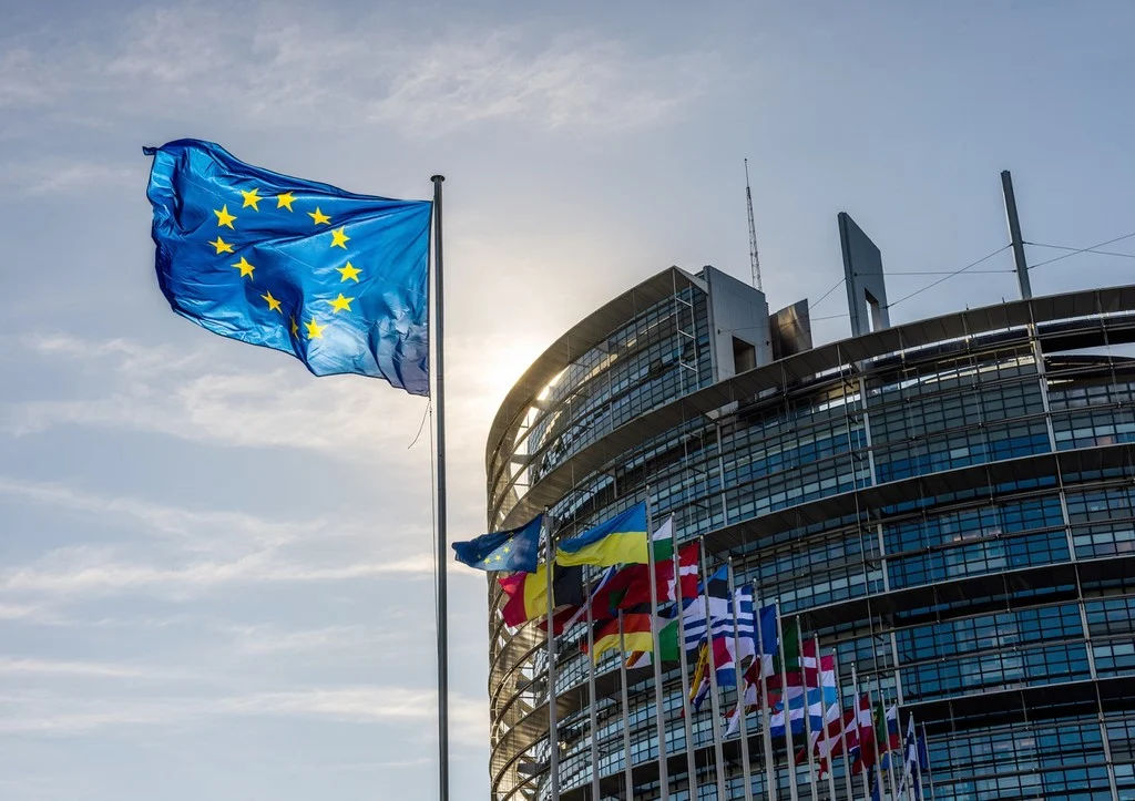 Европарламент потребовал ускорить процесс расширения ЕС.