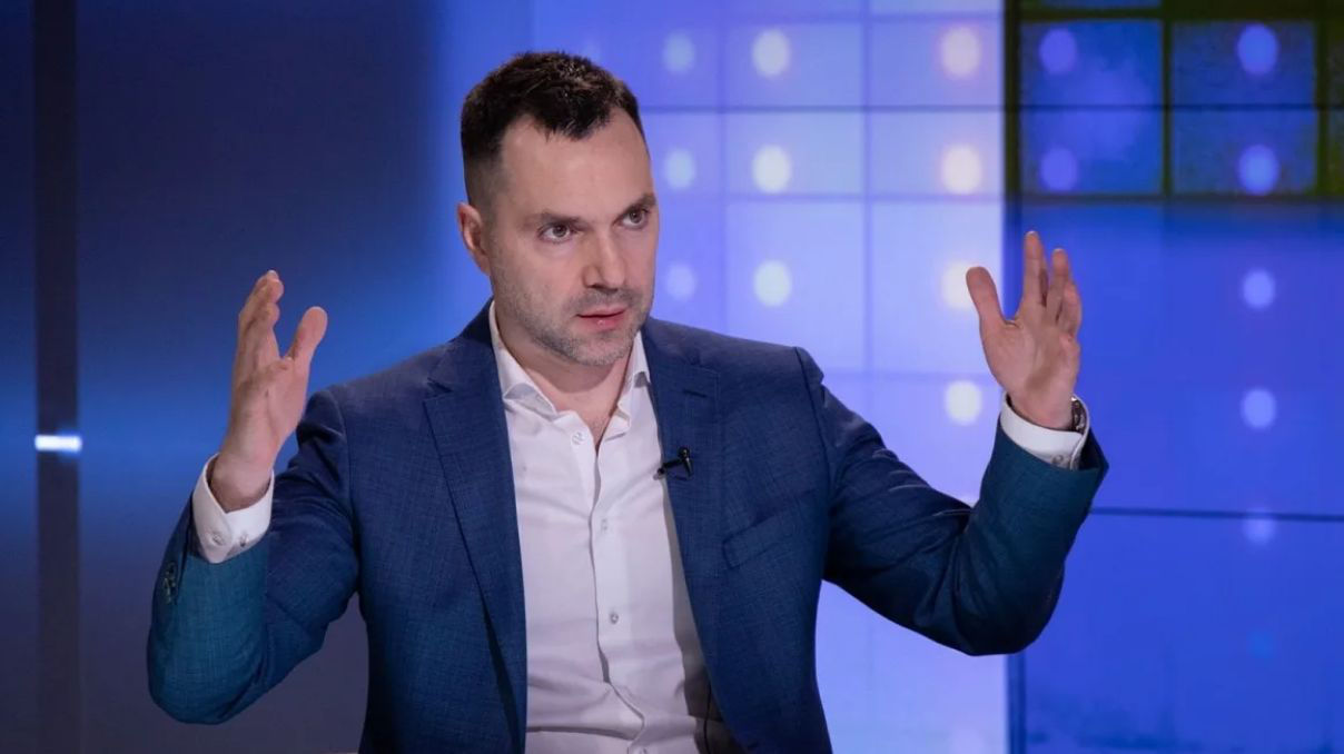 Арестович об атаках украинских городов иранскими дронами: Экономят ракеты.