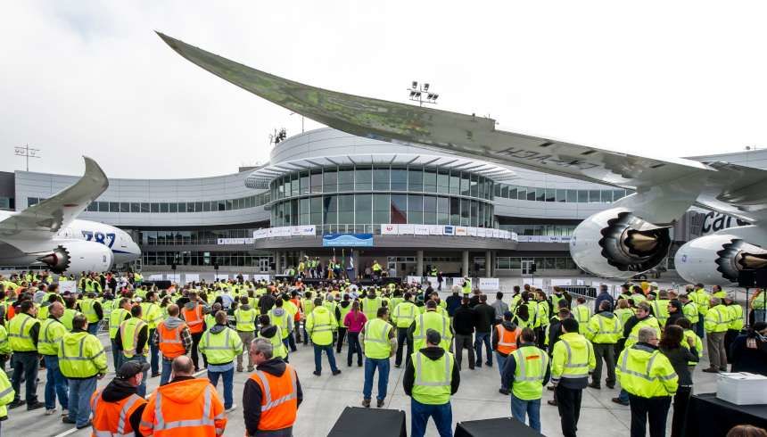 Сотрудники Boeing пожаловались на давление со стороны руководства.