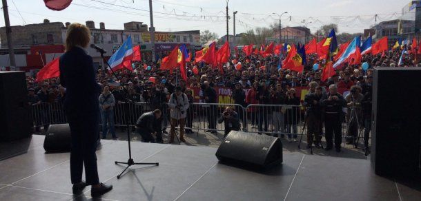 Bașcanul Gagauziei Irina Vlah cere oficialilor de la Chișinău să renunțe la cetățenia română. Foto: gagauzinfo.md