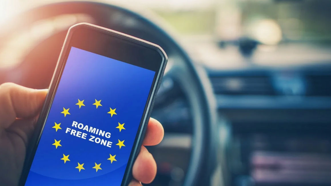 Moldovenii se bucură de tarife de roaming mai mici în UE, din 2024.