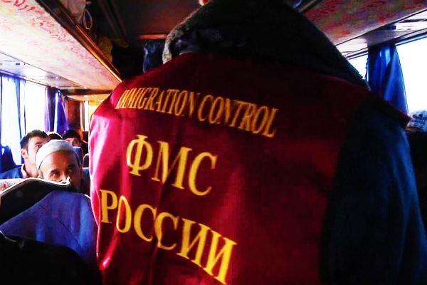 Ситуация каждого заявителя рассматривалась юристами, после чего весь пакет документов передавался в ФМС.
