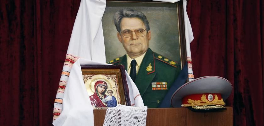 Ofițerii SIS și-au luat rămas bun de la Teodor Botnaru. 