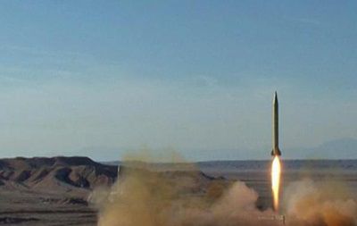 Иран провел успешные испытания баллистической ракеты средней дальности.