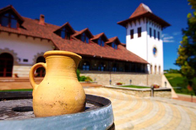 Purcari Wineries является самым отмеченным наградами производителем вина в Центральной и Восточной Европе.